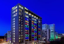 Hoch, hoch und hinein ins b’mine Frankfurt Airport